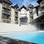 Les Aiglons Hotel