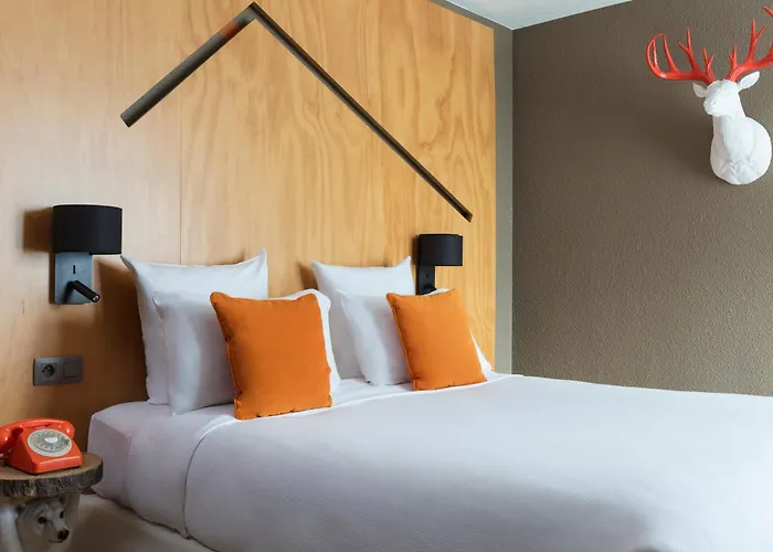 Les Aiglons Hotel