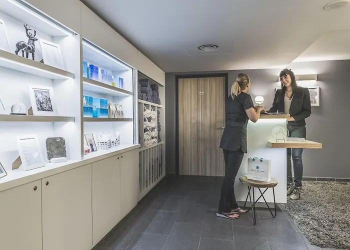 Les Aiglons Hotel 4*